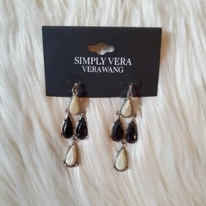 NWT Sparkly Simply Vera - Vera Wang Earrings